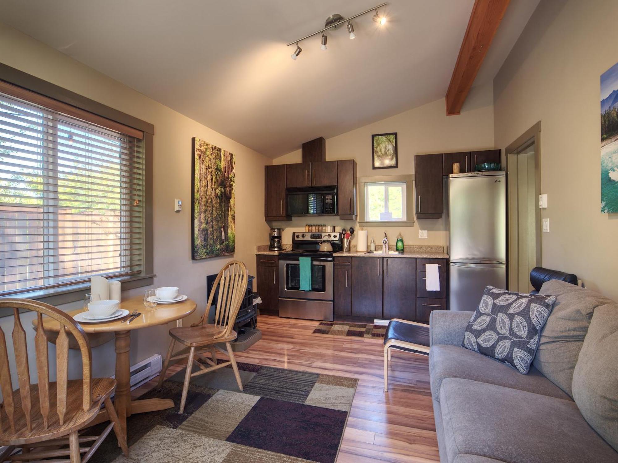 Handsome Dan'S Vacation Cottage Rentals Port Renfrew Szoba fotó