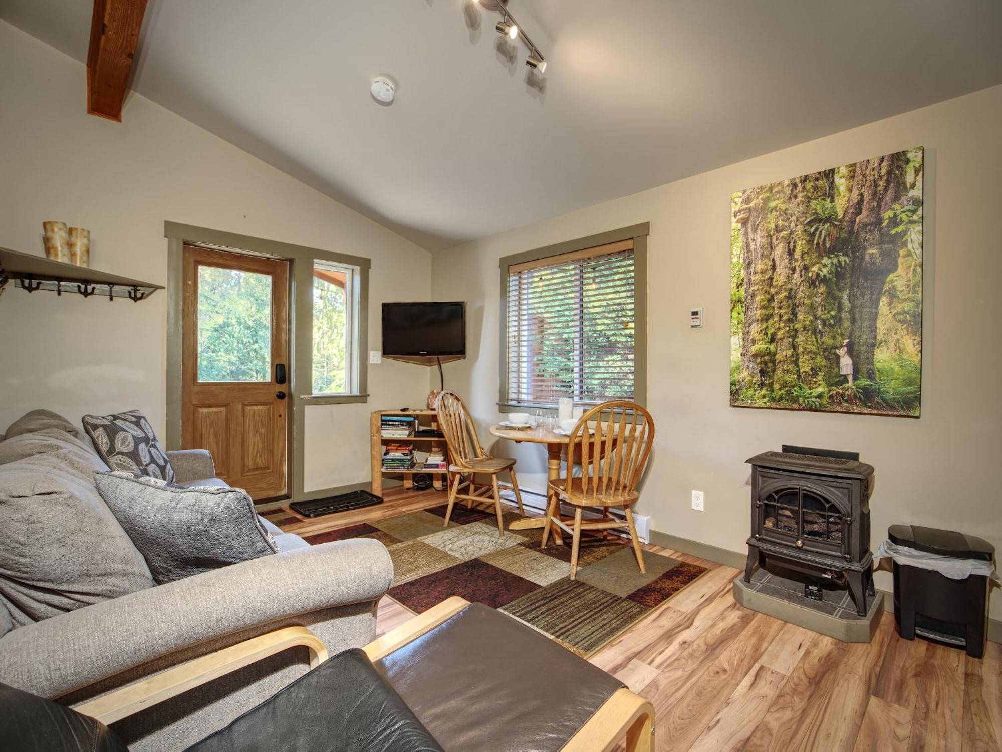 Handsome Dan'S Vacation Cottage Rentals Port Renfrew Szoba fotó