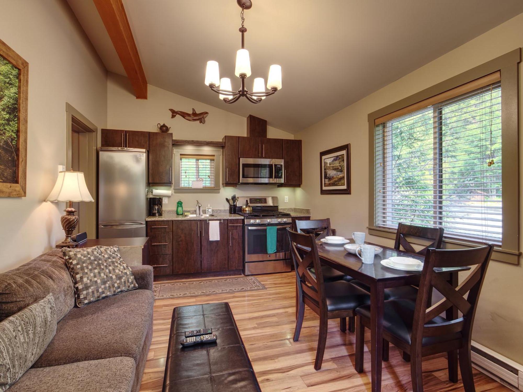 Handsome Dan'S Vacation Cottage Rentals Port Renfrew Szoba fotó
